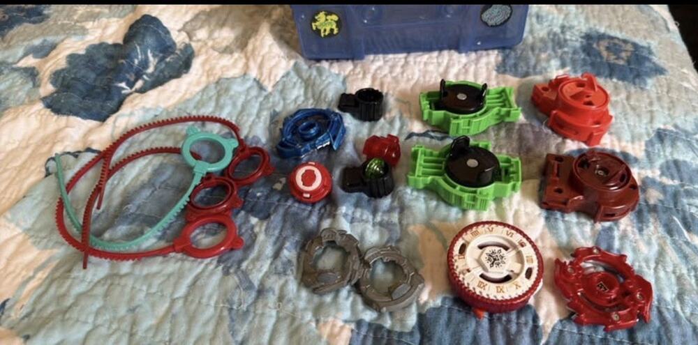 Beyblade Metal Masters Carrying Case Lot w/ Assorted Parts & Launchers